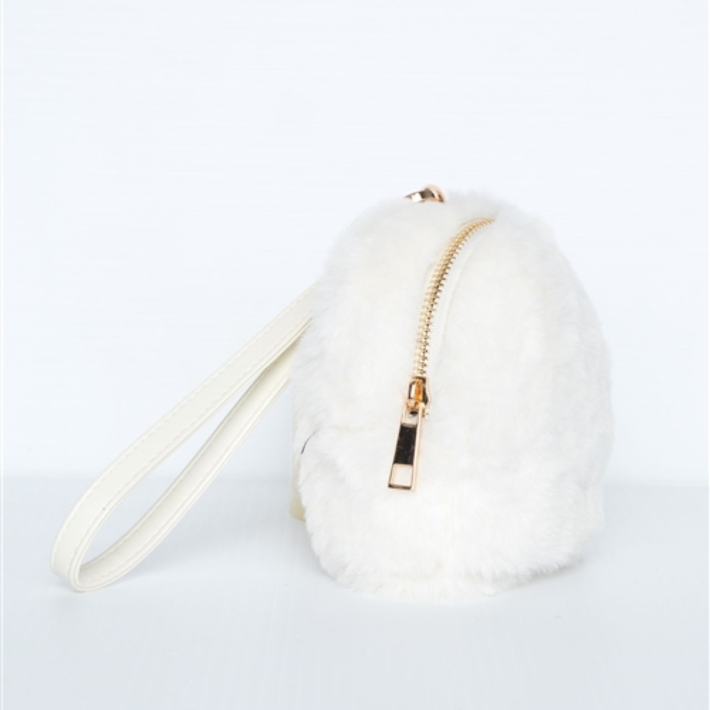 Pretty & Sweet Faux Fur Wristlet (Ivory)